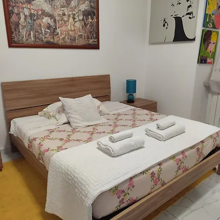 Lägenhet La Casetta Nella Macchia Di Benedetta *