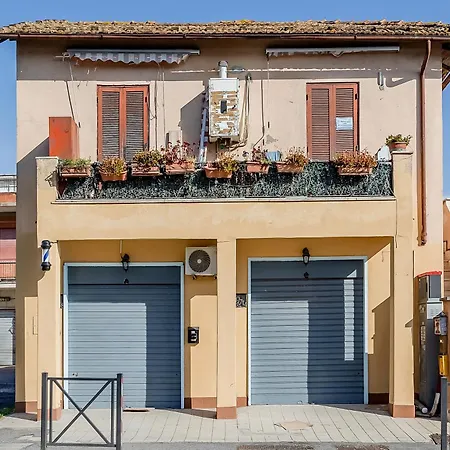 Lägenhet La Casetta Nella Macchia Di Benedetta Rom