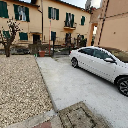 Lägenhet La Casetta Nella Macchia Di Benedetta *
